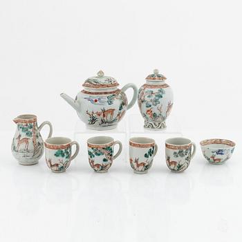 A porcelain tea set, China, 18th century.