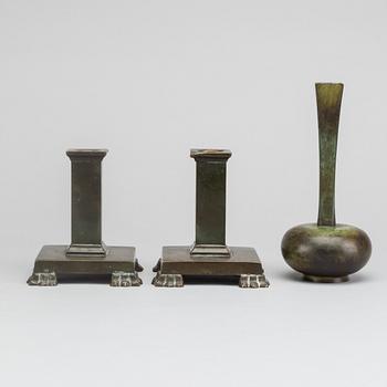 LJUSSTAKAR OCH VAS, 2+1 st,brons GAB design Jacob Ängman.