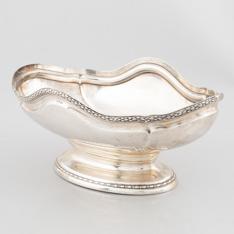 A Swedish Art Nouveau silver jardinière, mark of CF Carlman, Stockholm 1912.