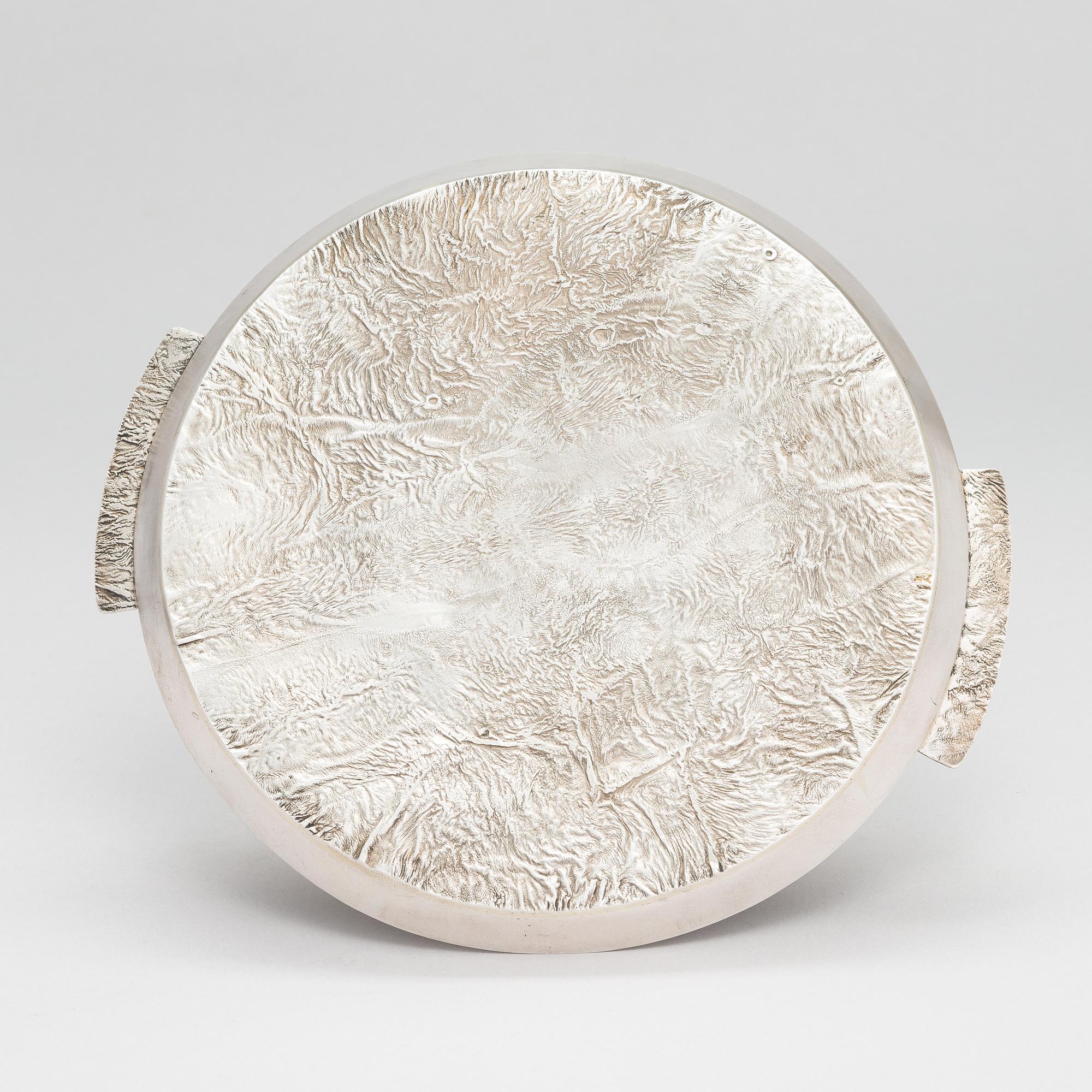 Pekka Turtiainen, a silver tray, samorodok technique, A. Sirtamo, Helsinki 1974.