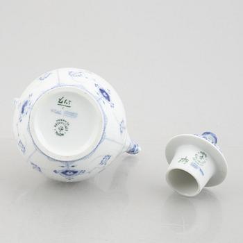 Royal Copenhagen, a 28-piece coffee service, 'Blue Fluted Half Lace', Denmark.