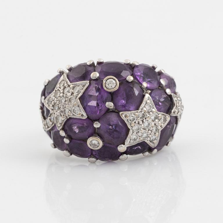 Ring with amethysts and brilliant-cut diamonds.