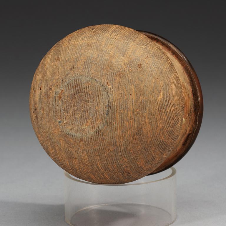 A brown and black glazed rice measurement cup, Song dynasty (960-1279).