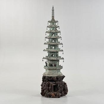 PAGOD, brons. Qingdynasty (1644-1912).