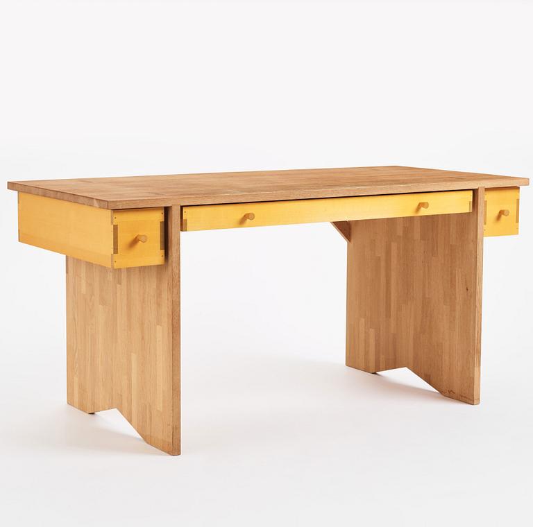 Lars Stensö, a "Singer" desk, "Woodstockholm", Sweden, ca 2015.