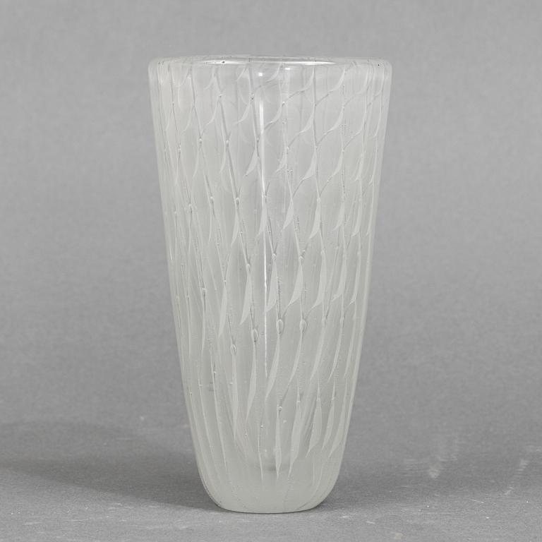 Kaj Franck, vase, "Harso", Nuutajärvi Notsjö, Finland 1957.