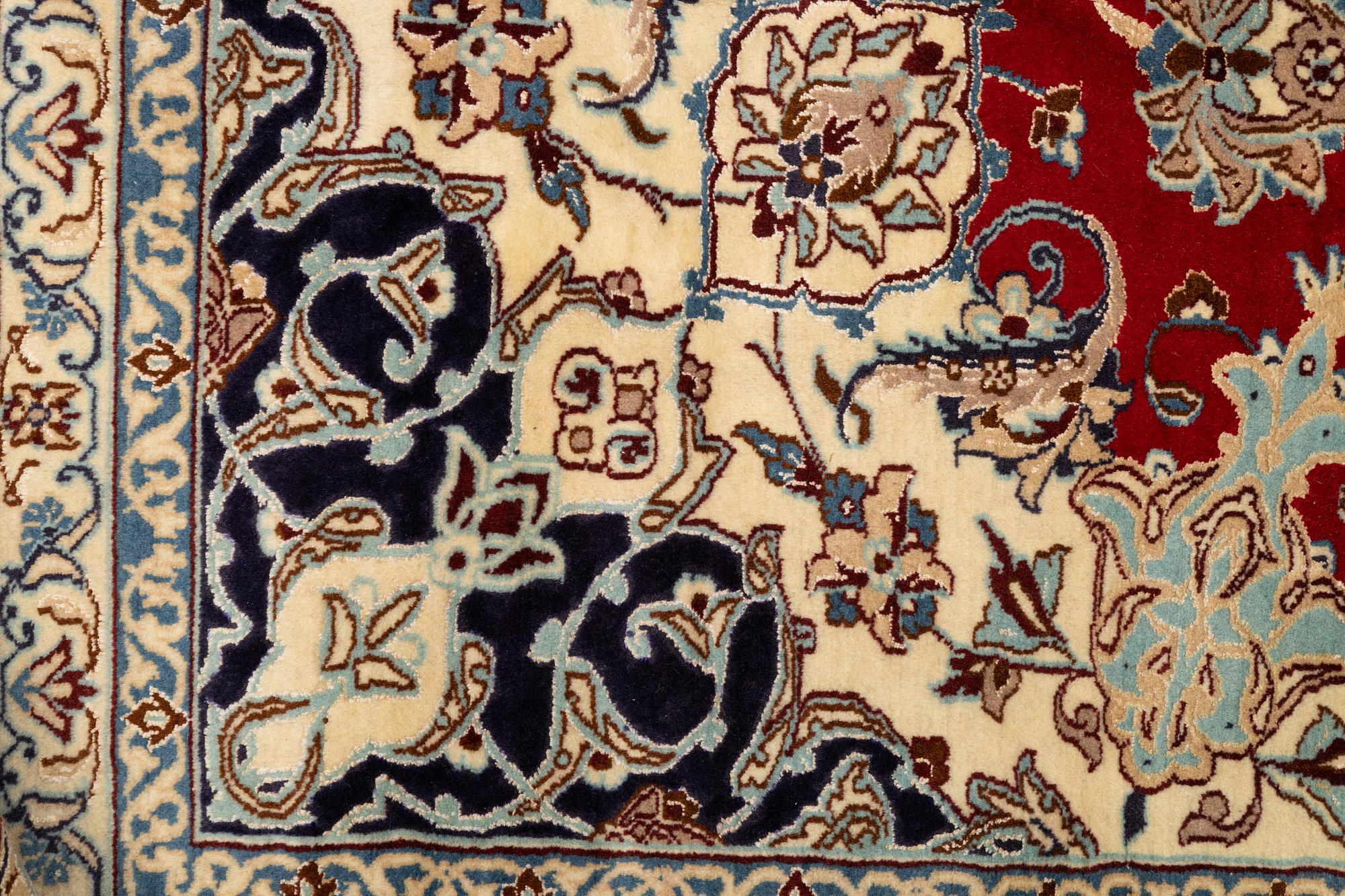 Carpet, Nain, approx. 383 x 294 cm.