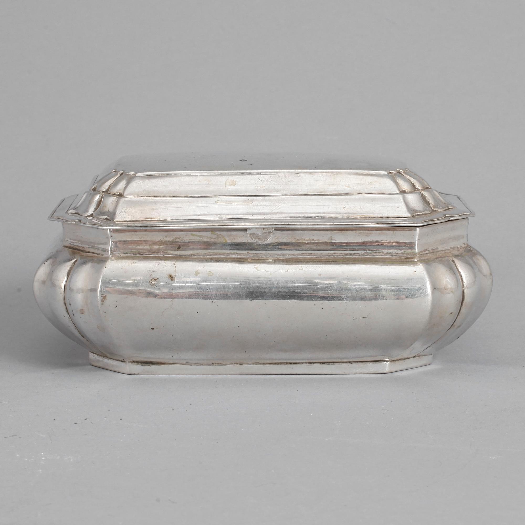 SKRIN, silver, Johann Siegmund Kurz & Co, Hanau, omkring år 1900. Vikt ca 410 gram.