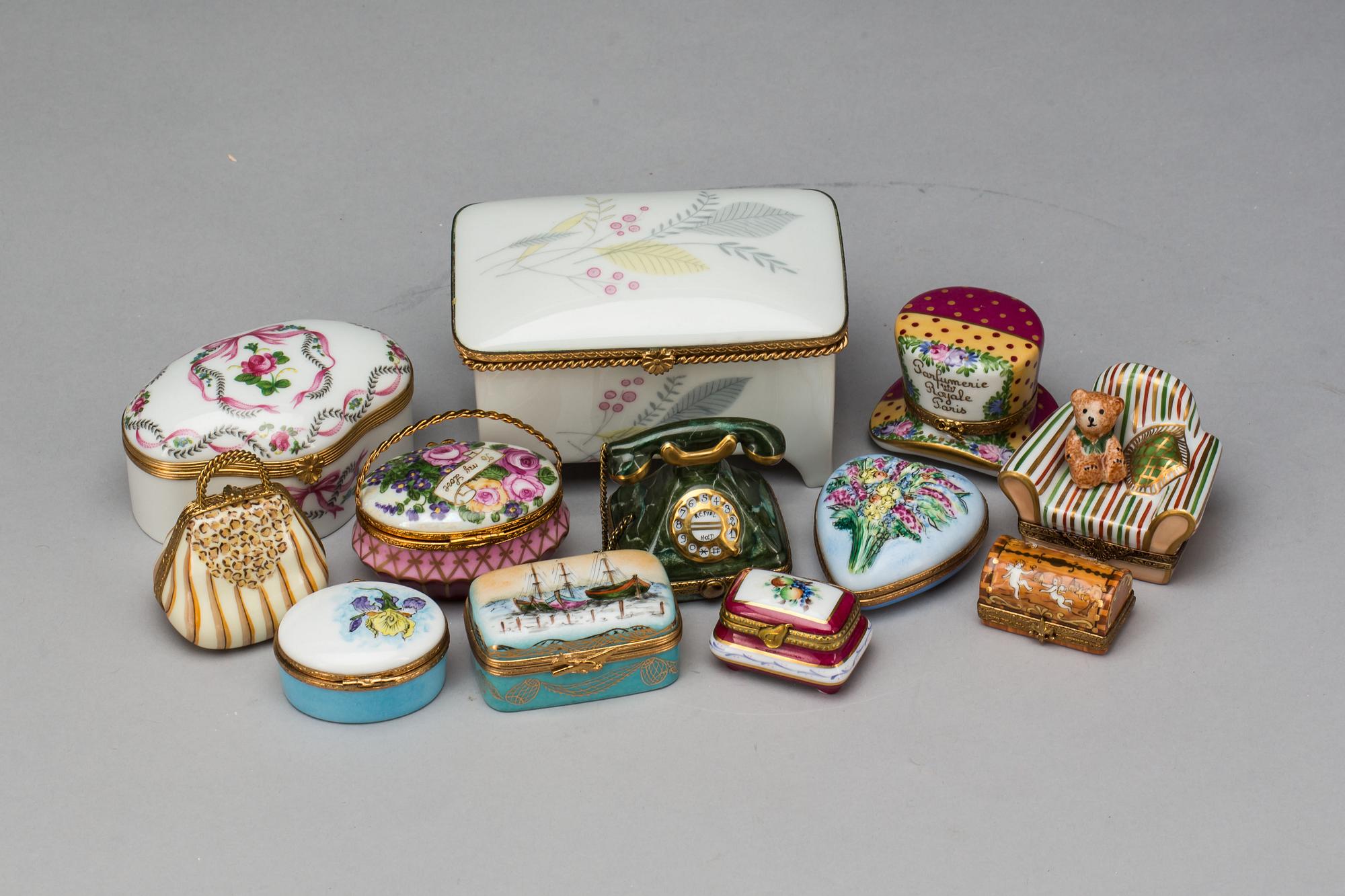 PARTI DOSOR, porslin, 12 st. Limoges, 1900/2000-tal.