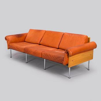 Yrjö Kukkapuro, sohva, "Ateljee", tilaustyö, Haimi, 1970-luvun loppu.