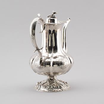 KAFFEKANNA, silver, Gustaf Carlberg, Eksjö 1860. Vikt ca 887 g.