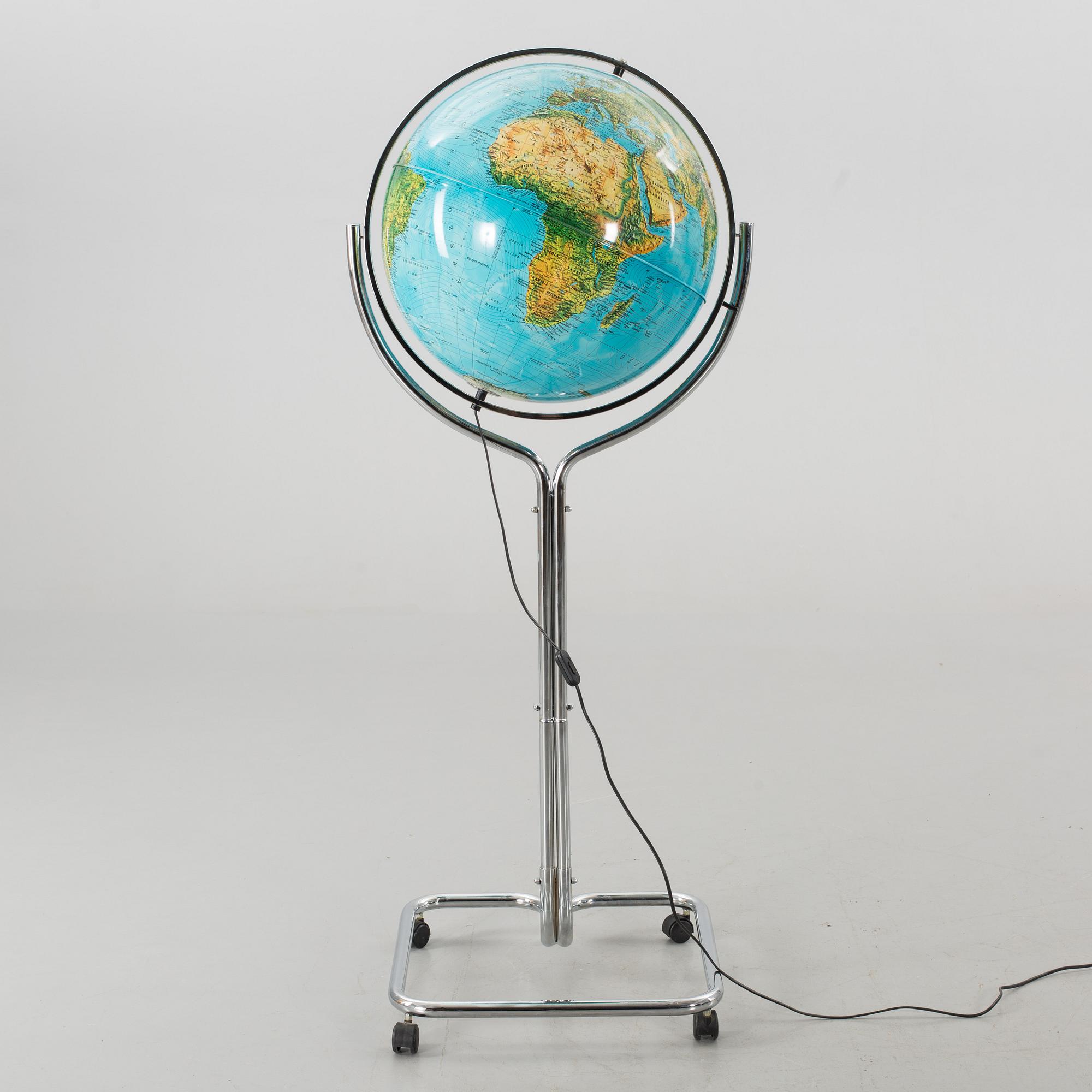 A GEOSCOPE GLOBE.