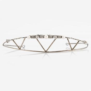 Armband/tiara, med pärlor, gammalslipade och rosenslipade diamanter.