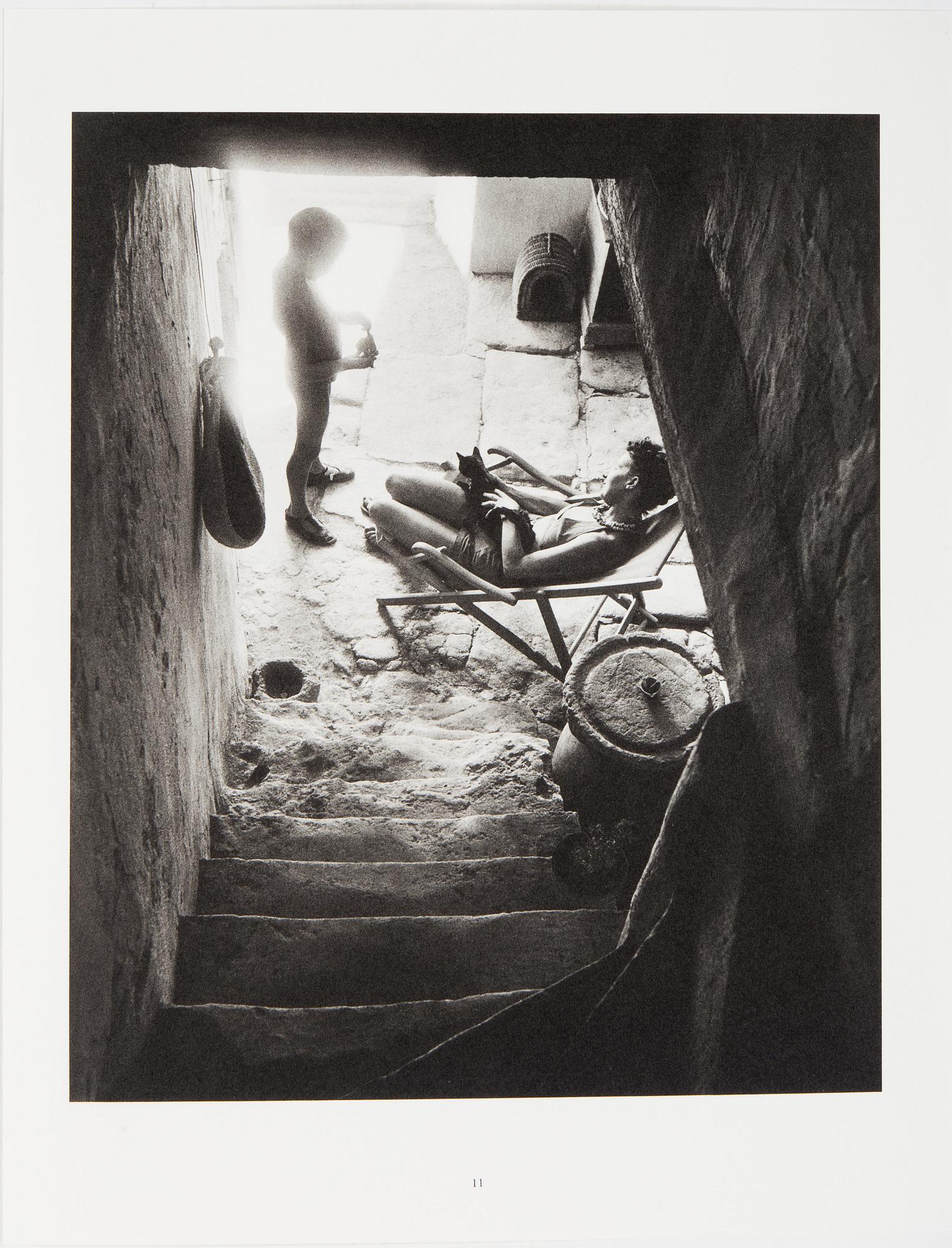 WILLY RONIS, Limited Edition Portfolio with 12 Collotype Plates, signed and numbered 238/290 on the colophon.
