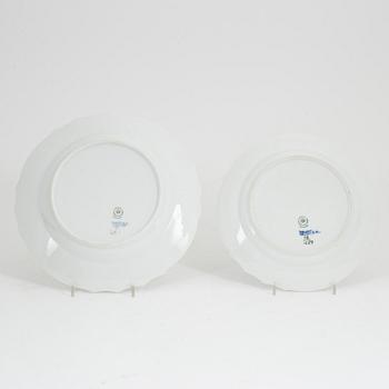A 24-piece 'Blå Blomst' porcelain set from Royal Coepnhagen, Denmark.