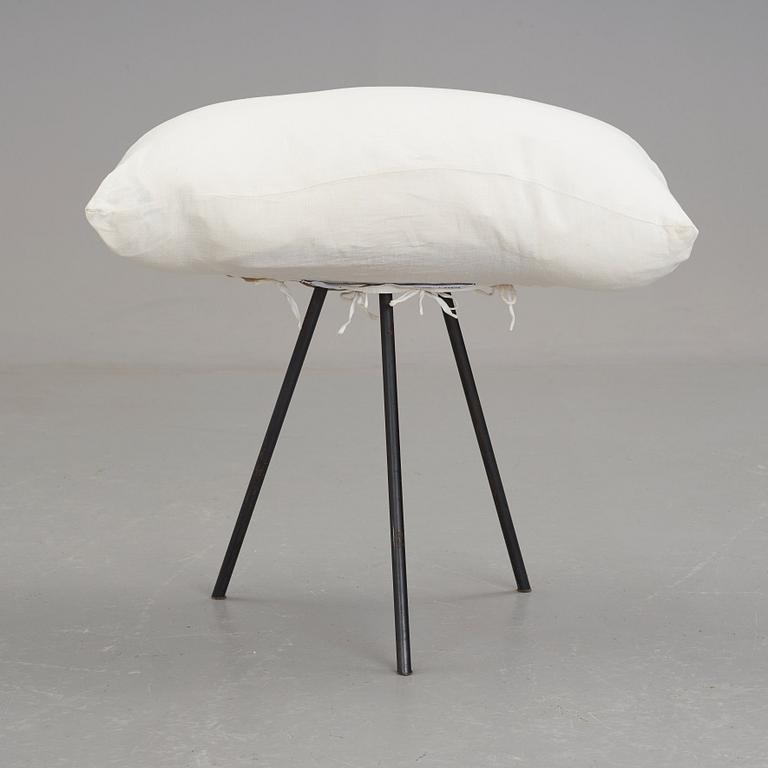 Jonas Bohlin, a "Molnpallen" LIV stool for Jonas Bohlin Design AB, Sweden 1997.