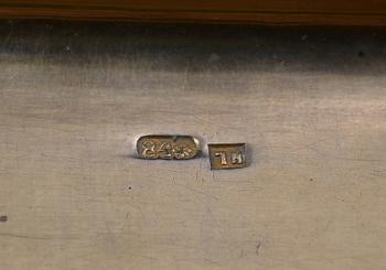 A CIGARRETTE CASE, 84 silver. Henrik Lassas St Petersburg 1880 s. Weight 129 g.