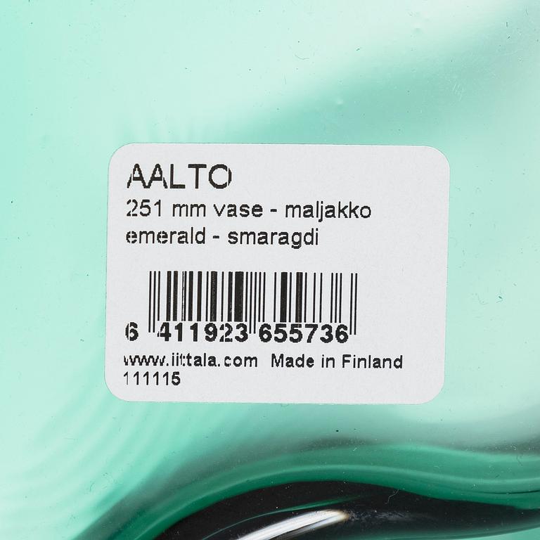 Alvar Aalto, maljakko, malli 251, signeerattu Iittala. 2000-luku.