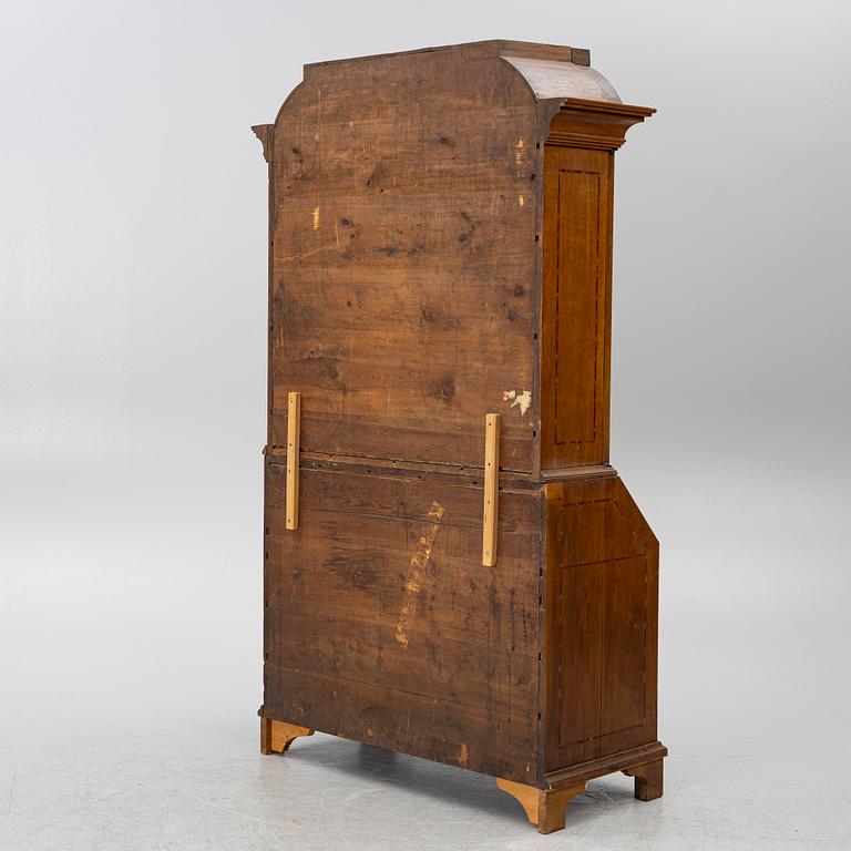 Writing cabinet, 18th century.
