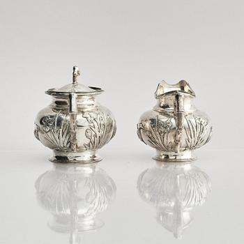 A fine Chinese Export silver tea and coffee service, Sing Fat, early 20th century.