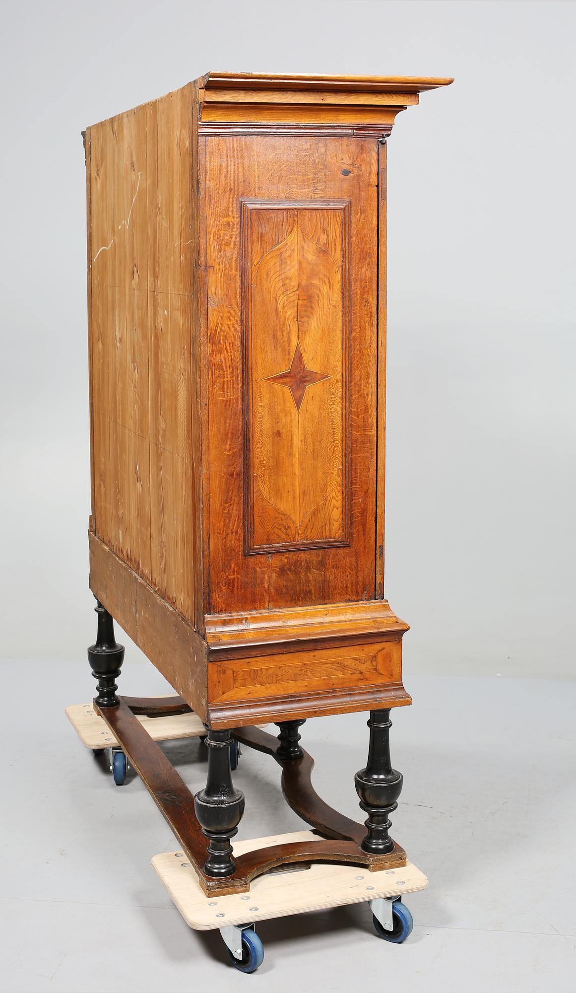SKÅP, barock, 1700-tal.