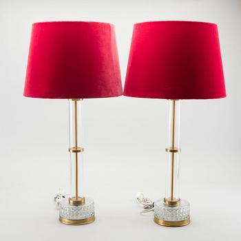 A PAIR OF TABLE LAMP ANF 1970'S.