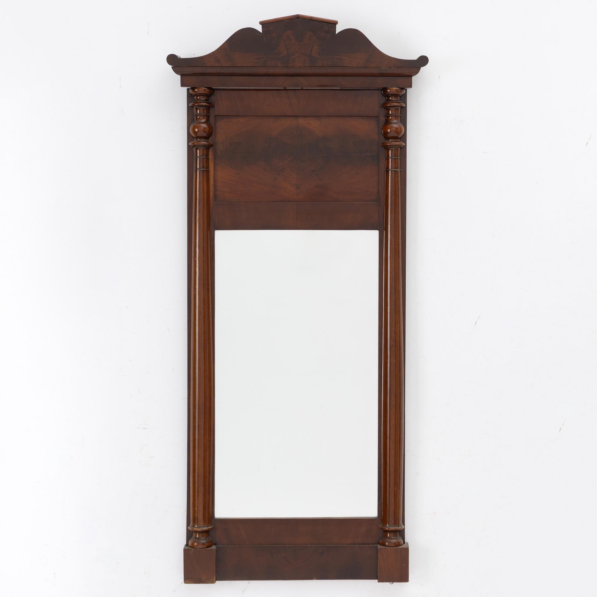 Spegel, Senempire, 1800-talets första hälft.