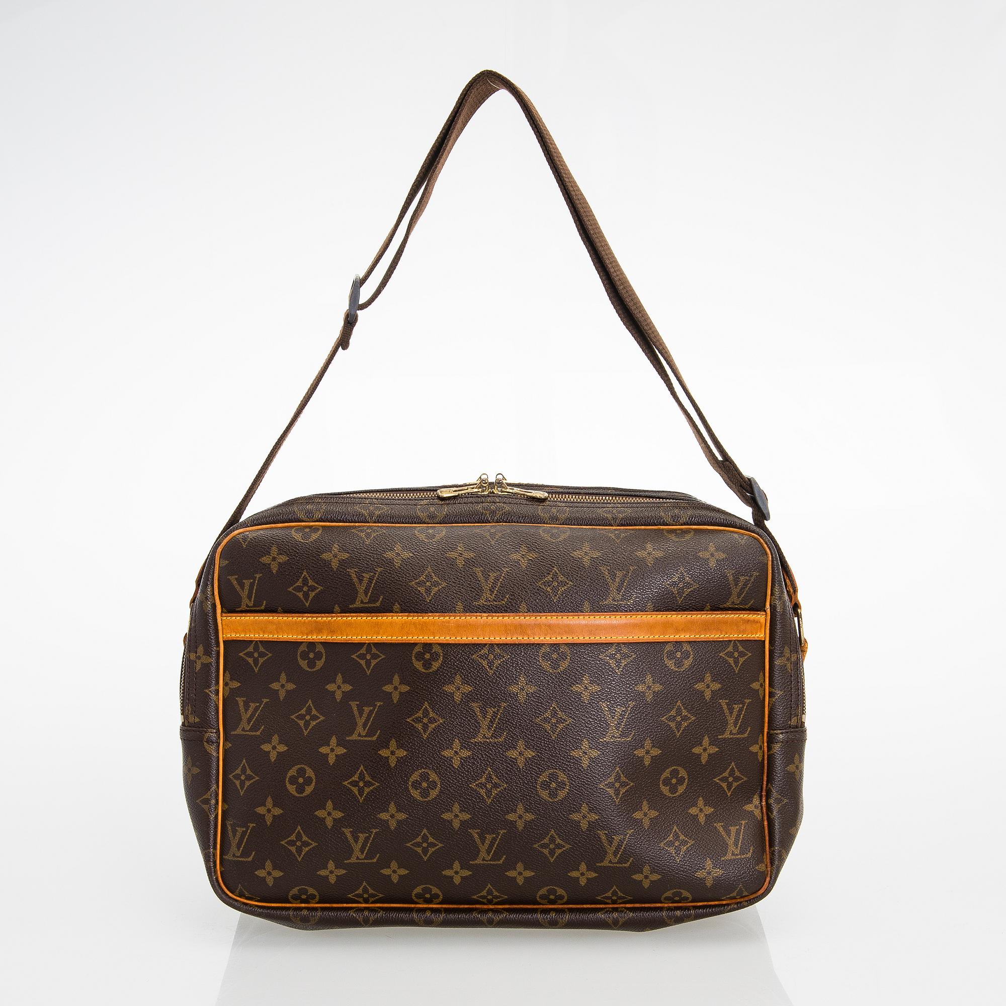 Louis Vuitton, Monogram 'Reporter GM' Shoulder Bag.