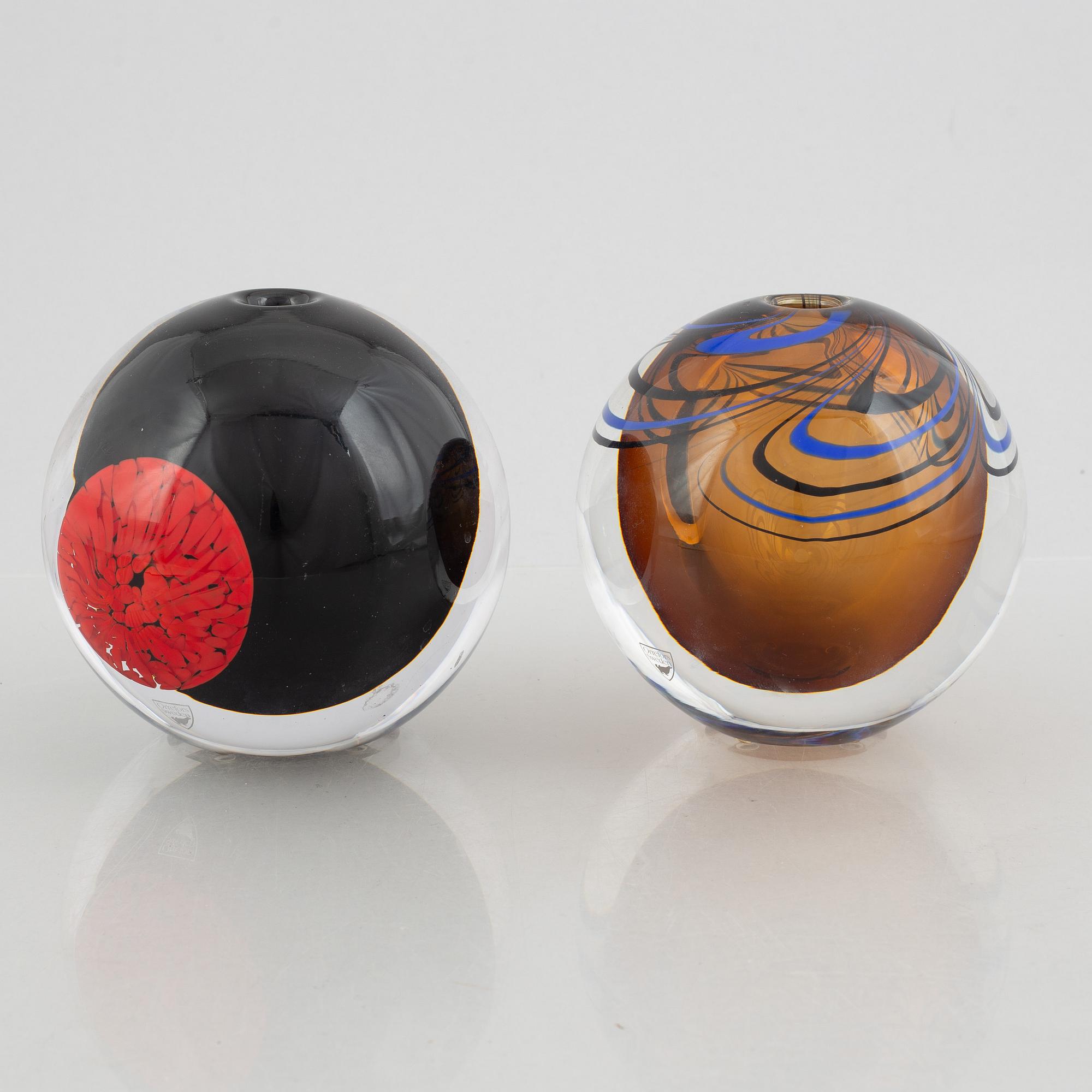 Erika Lagerbielke, two glass vases, 'Orientes' and 'Merridianus', Orrefors 2002-2003.