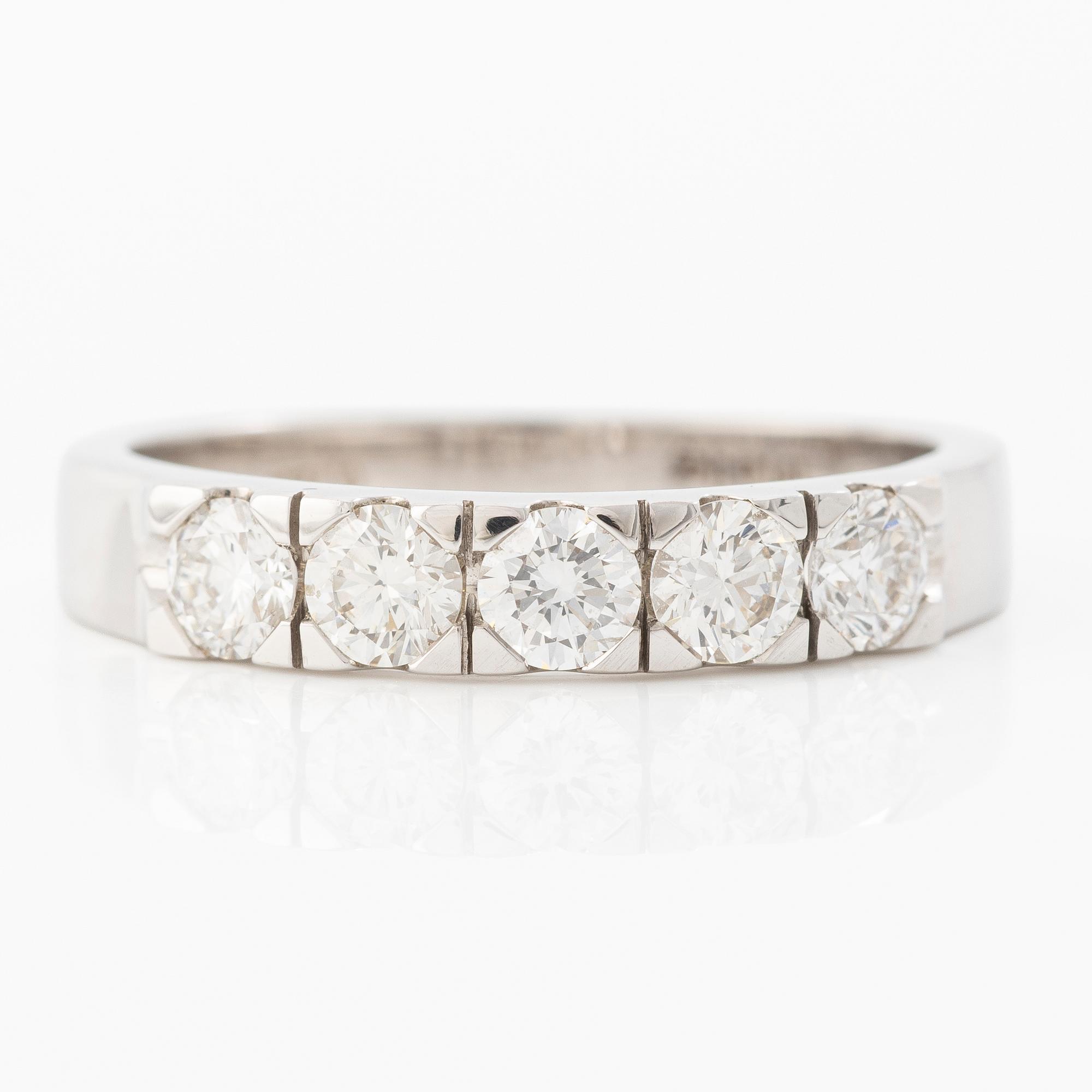 Ring 18K white gold half eternity band set with brilliant-cut diamonds.