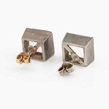 Wiwen Nilsson, Earrings, a pair, silver with rock crystal.