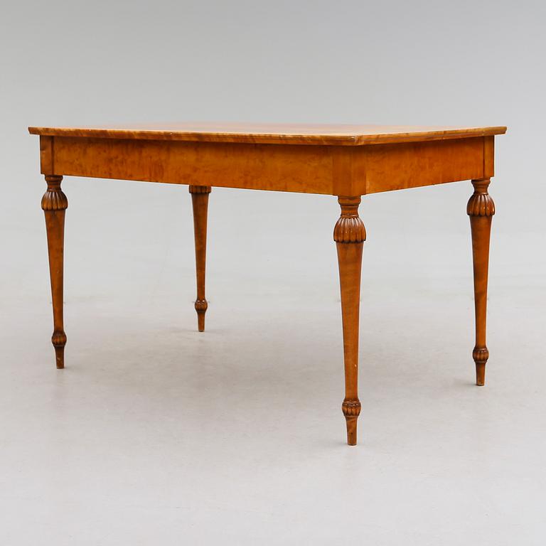SKRIVBORD, 1900-talets första hälft.