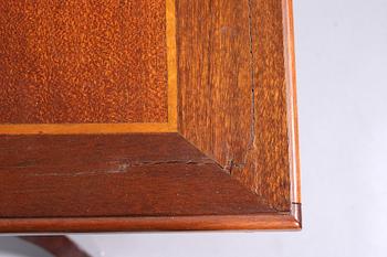 SALONGSBORD, Karl Johan, 1800-tal.