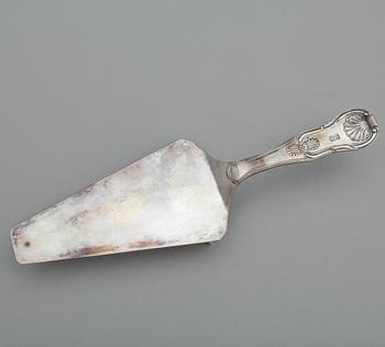 TÅRTSPADE, silver, Fredrik & Wilhelm Zethelius, Stockholm 1835. Vikt ca 132 gram.