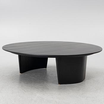 A coffee table, Minotti, Italy, 21st century.