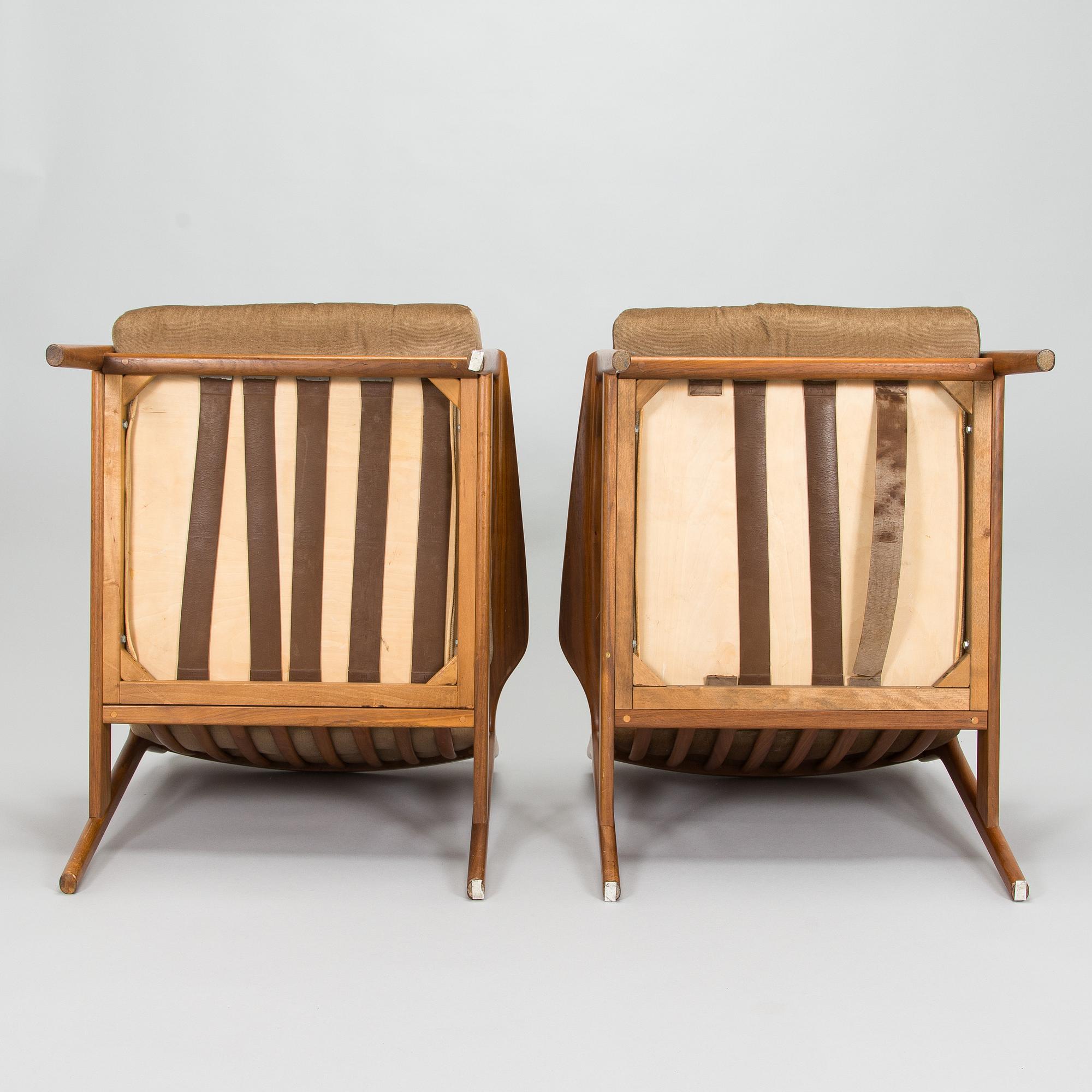 Folke Ohlsson, a pair of armchairs 'USA 75' Dux.