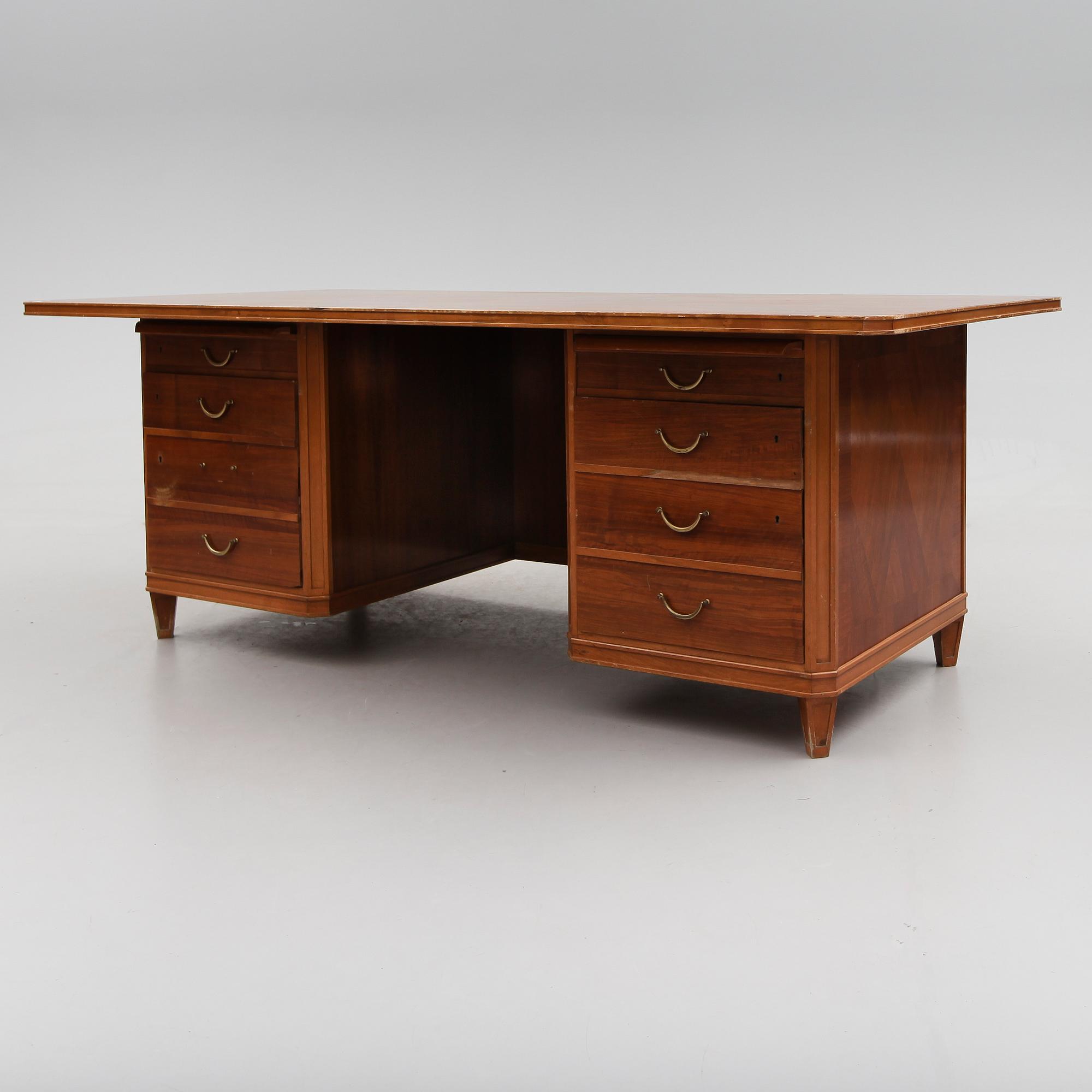 SKRIVBORD, 1900-talets första hälft.