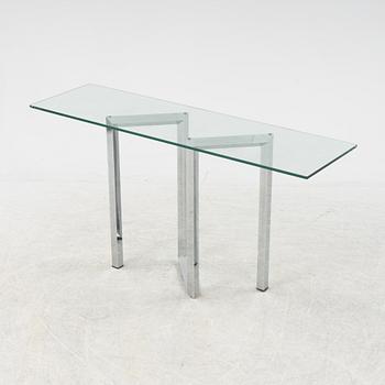 A glass and metal side table, end of the 20th century.