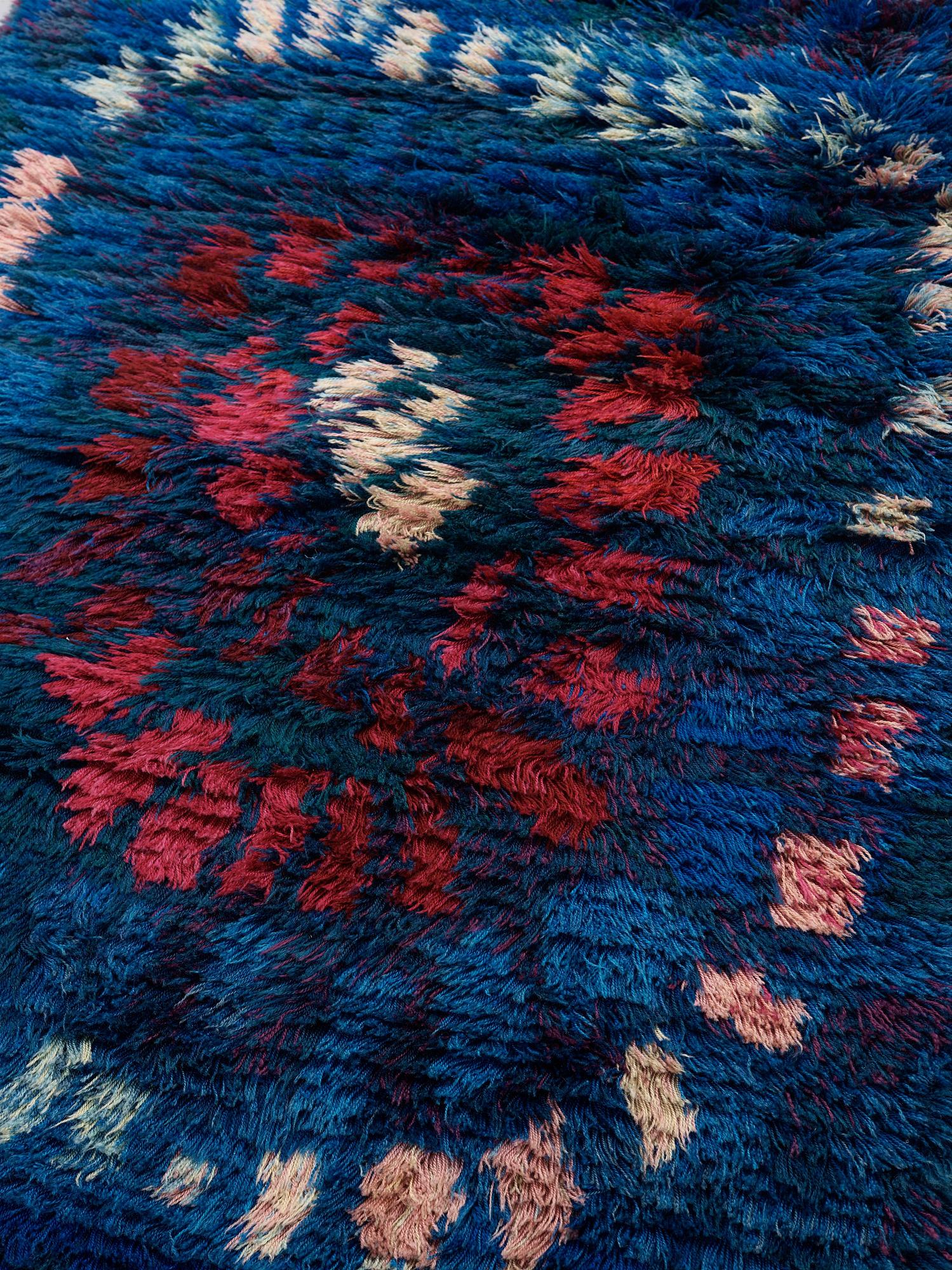 Viola Gråsten, MATTA. "Midsommar". Rya. 159 x 125 cm. Viola Gråsten, NK Textilkammare.
