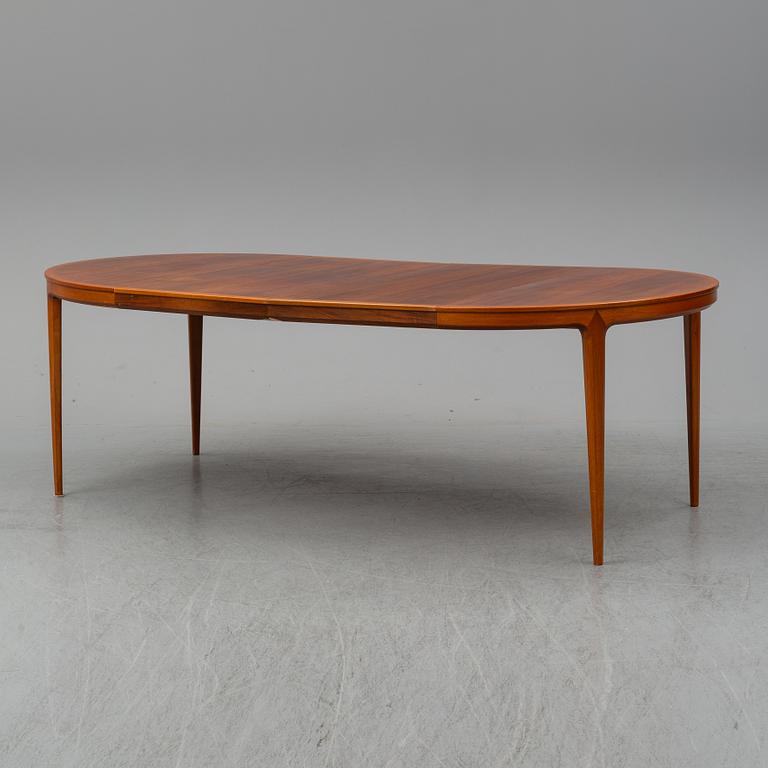 A set of table and chairs by Bertil Fridhagen for Bodafors.