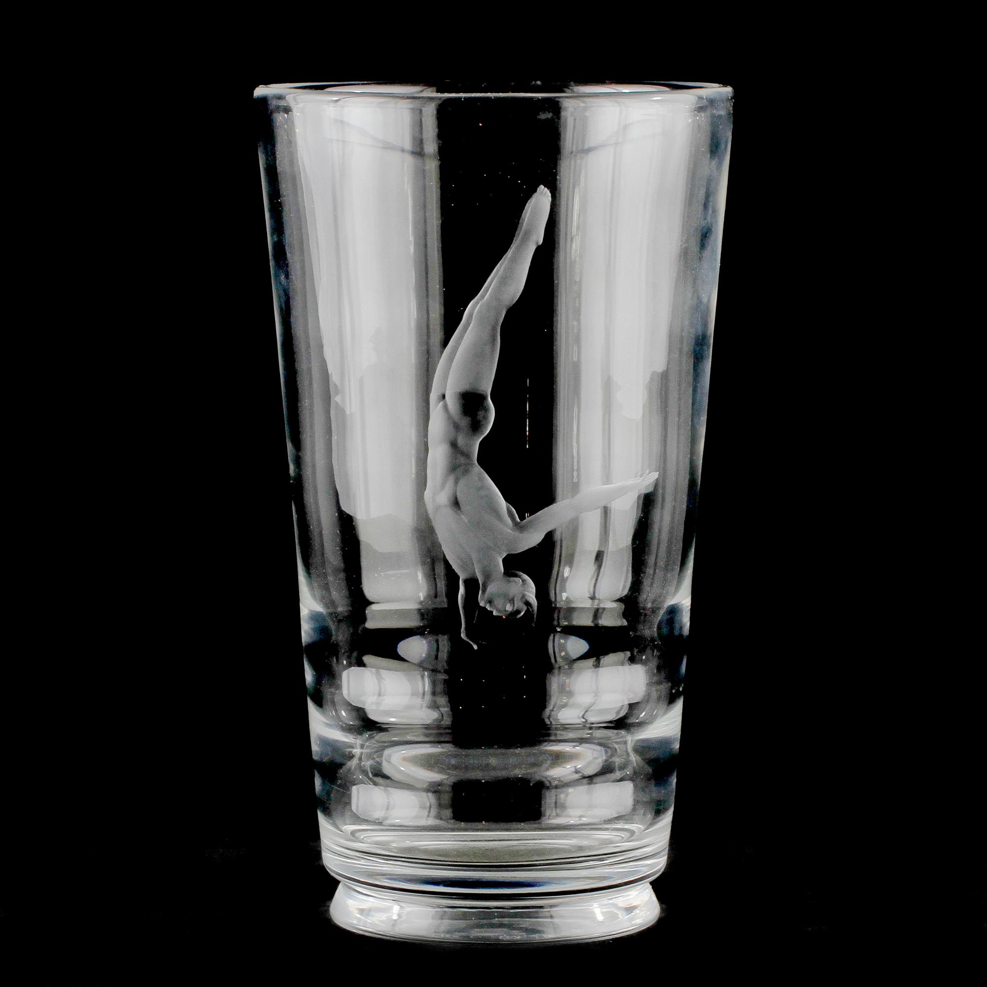 VAS, glas, Vicke Lindstrand, Orrefors, signerad och otydligt märkt, 1900-talets andra kvartal.