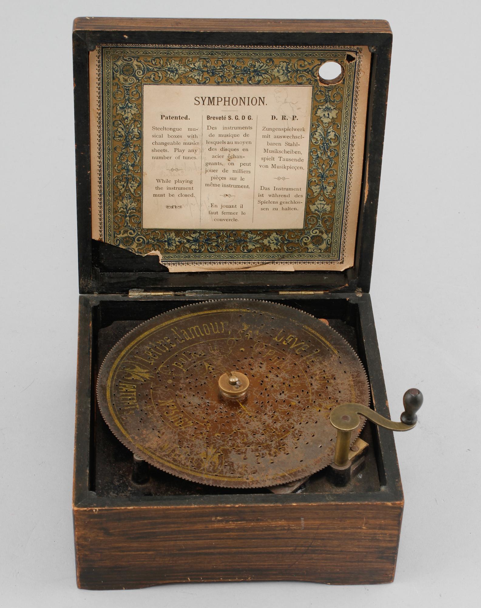 SPELDOSA, Symphonion, jugend, 1900-talets första del.