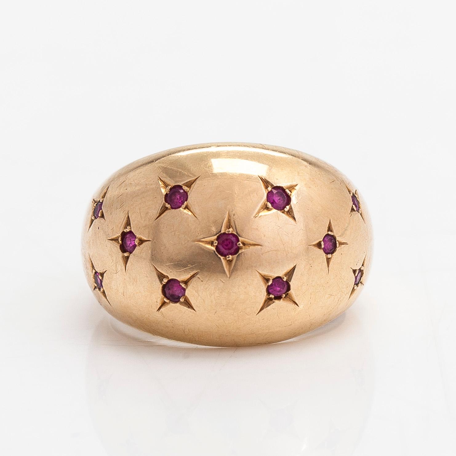 A 14K gold ring with synthetic rubies, Helsinki 1948.