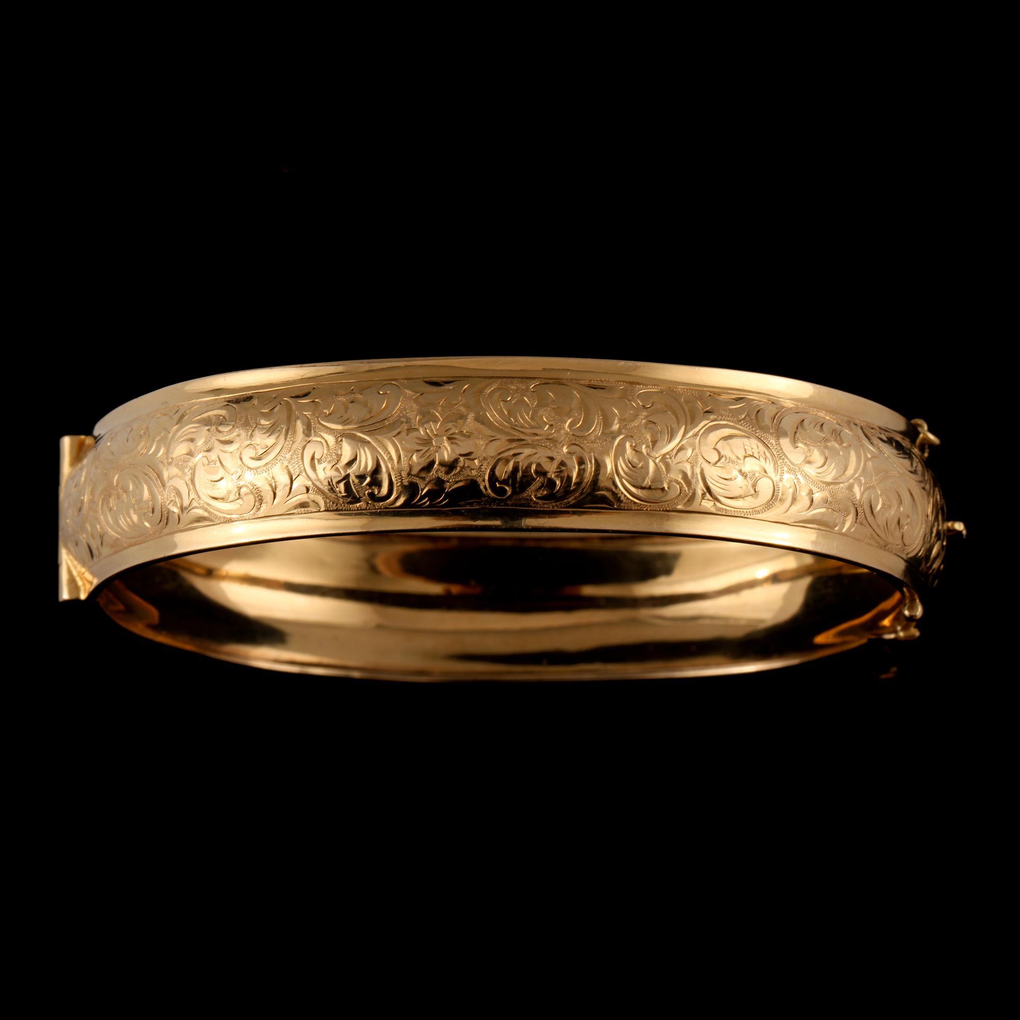 ARMRING, 18k guld, Juvelfabriken, Stockholm, 1943. Vikt 19 g.