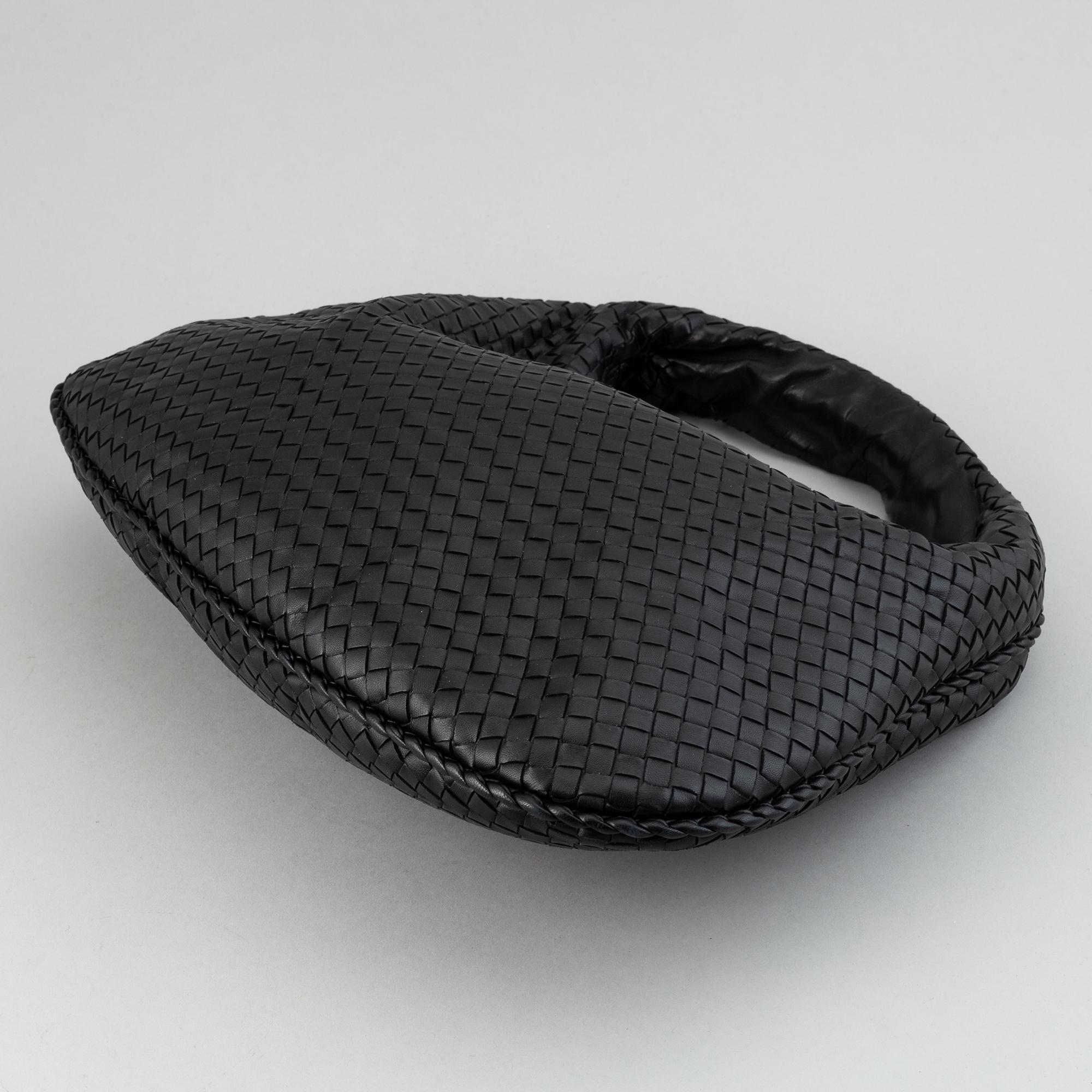 Bottega Veneta, black leather bag.