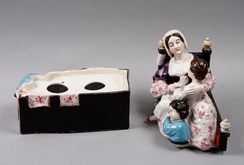 SKRIVSTÄLL, porslin, 1800-talets andra hälft.