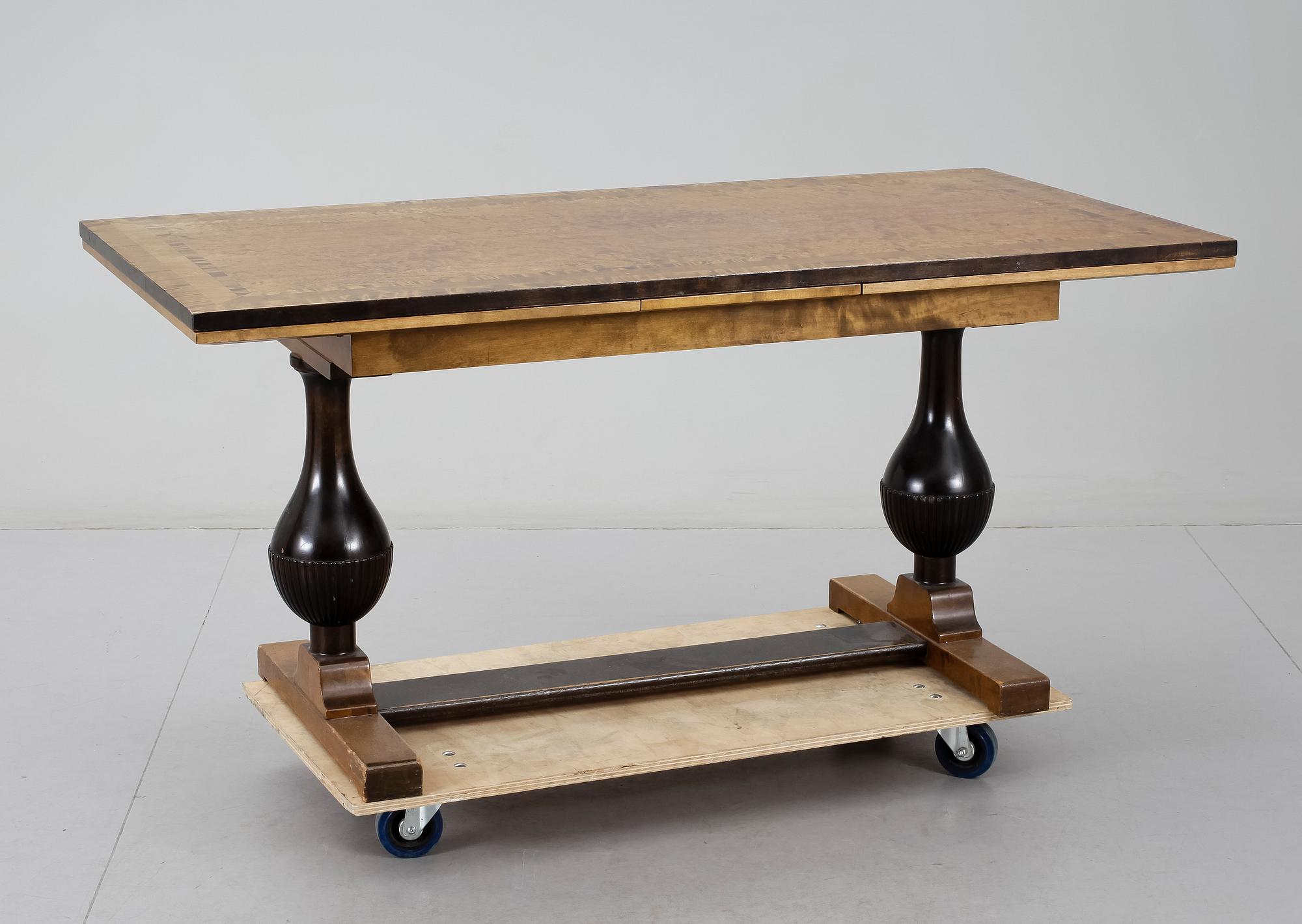 MATBORD, brännmärkt Carl Malmsten, NK, 1920-tal.