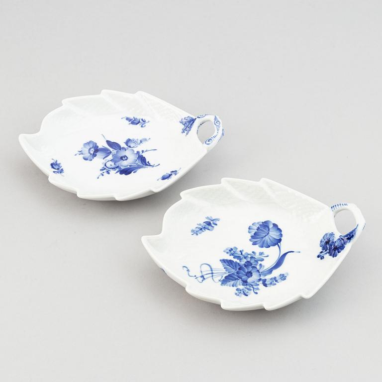 Royal Copenhagen, a part 'Blå Blomst' dinner service, Denmark (41 pieces).