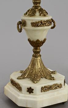 BORDSLAMPA, Louis XVI-stil, 1900-tal.