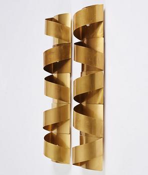 Peter Celsing, a set of 10 brass wall lamps, model "Band", Falkenbergs Belysning, Sweden 1960s.